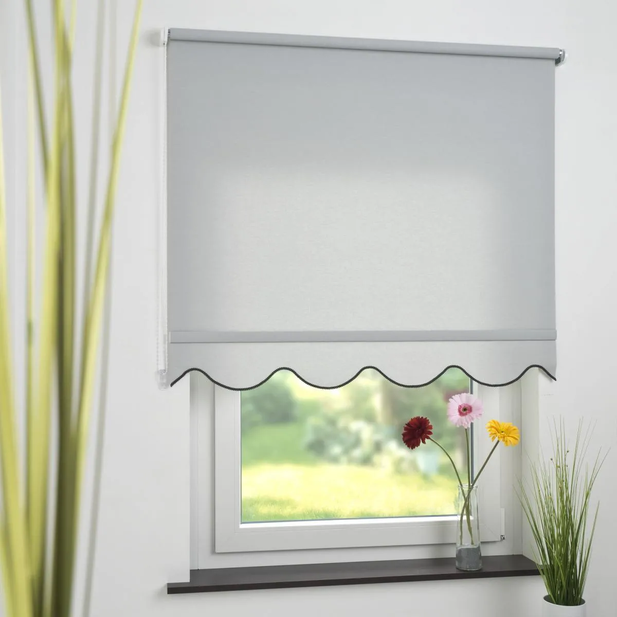 Seitenzugrollo Kettenzugrollo Volantrollo Rollo Klassik lichtdurchlässig 82 x 180 cm hellgrau für Fenster