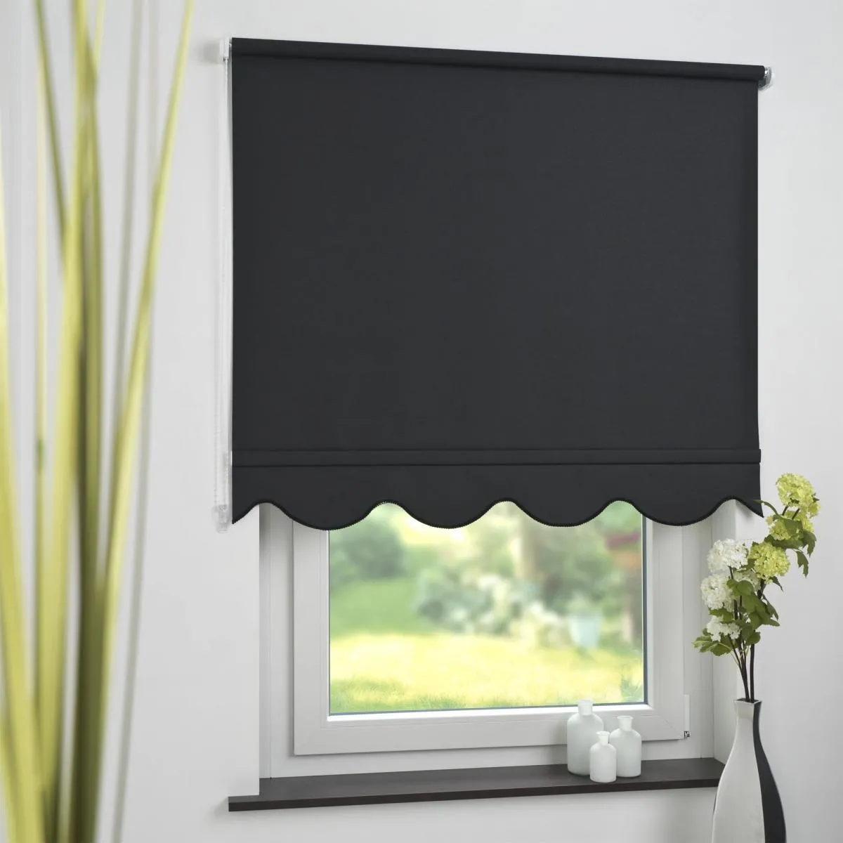 Seitenzugrollo Kettenzugrollo Volantrollo Rollo Klassik lichtdurchlässig 102 x 180 cm schwarz für Fenster