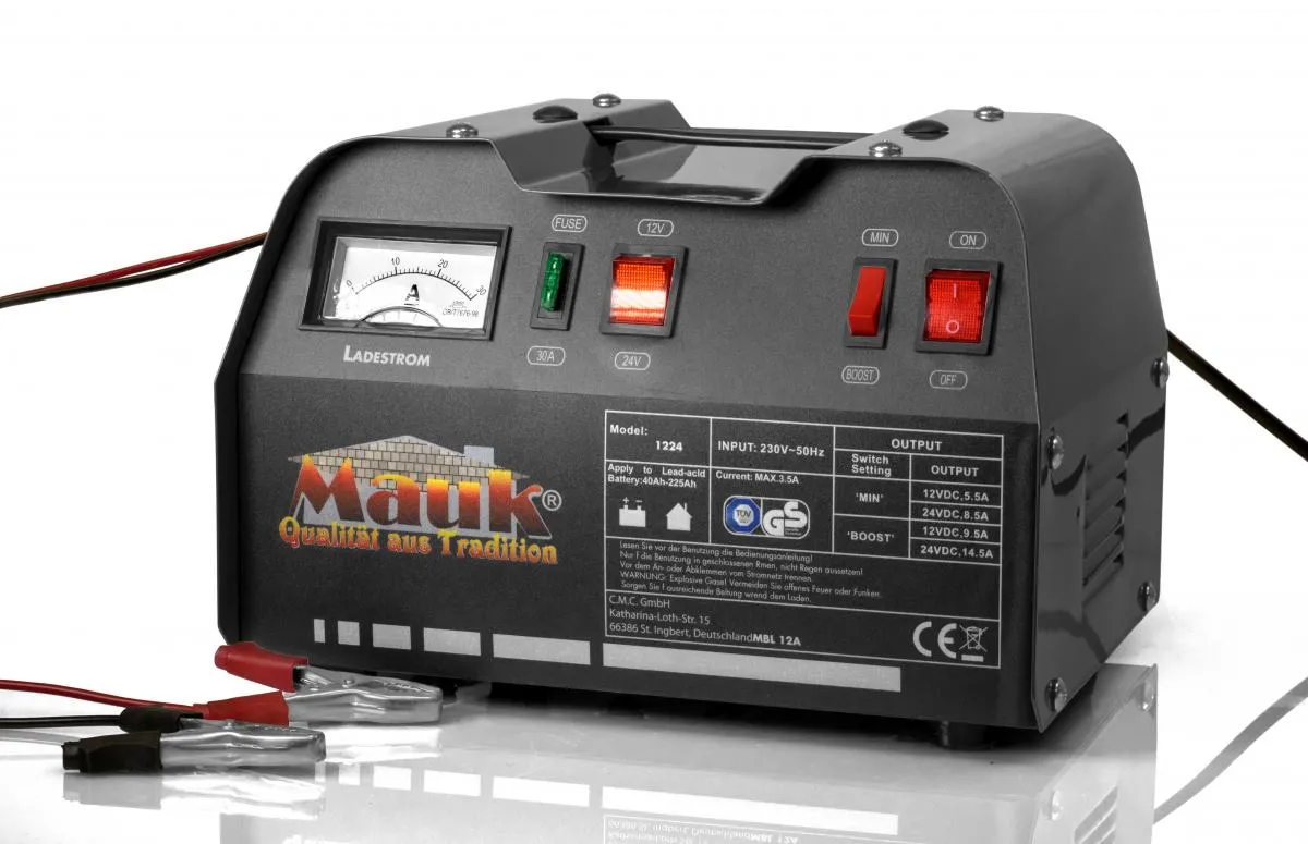 12V - 24V 12A Batterieladegerät