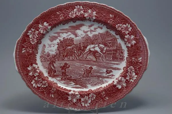 mittelgroße Fleischplatte - Royal Tudor Coaching Taverns Red