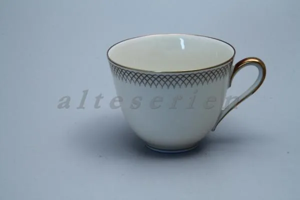 Kaffee- Obertasse - Tirschenreuth unbek. Formen Dekor 2925