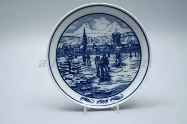 Sammelteller /" Eltviller Weihnacht /" - Hutschenreuther Weihnachtsteller Pieroth Sammlung