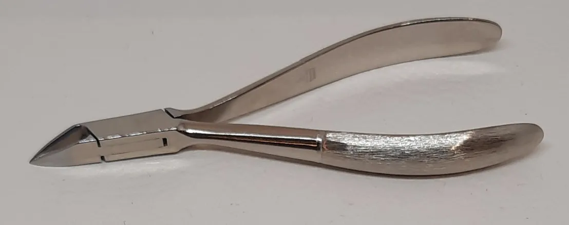 Verni. Eckenzange 110 mm durchgestecktes Gewerbe