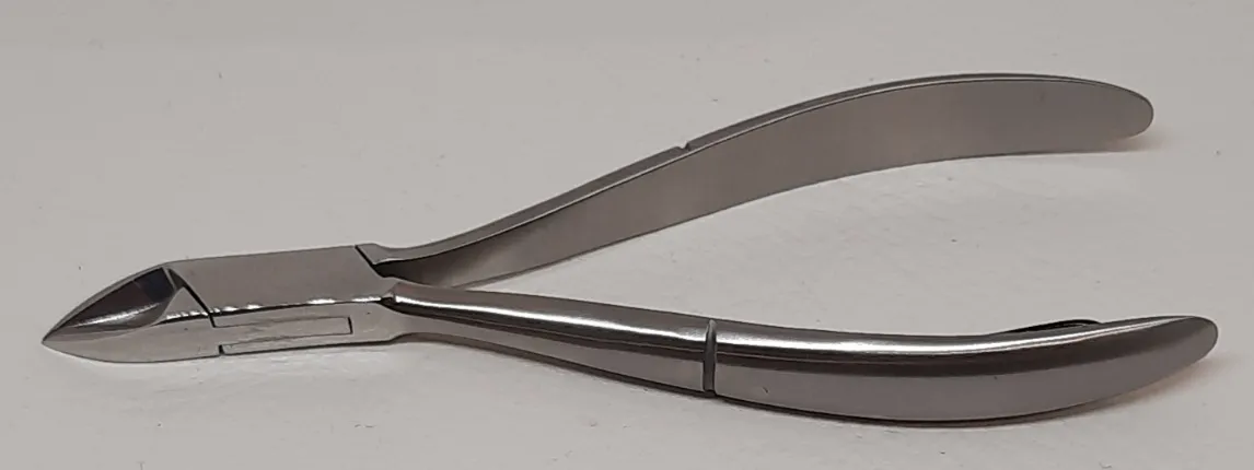 Eckenzange rostfr. 130 mm durchgestecktes Gewerbe