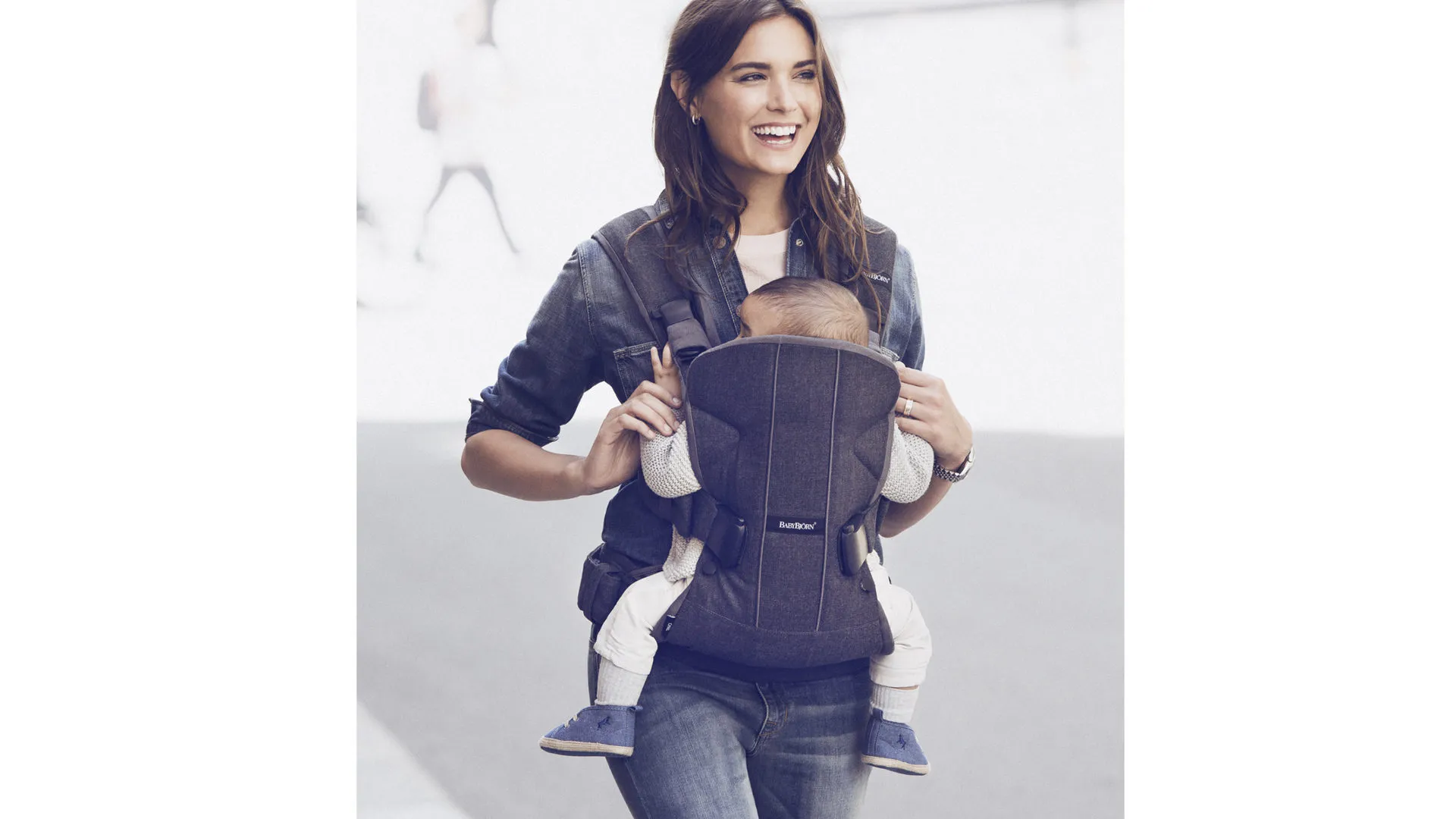 Babybjörn Babytrage ONE 3,5 - 15 kg, Jeansblau-blau