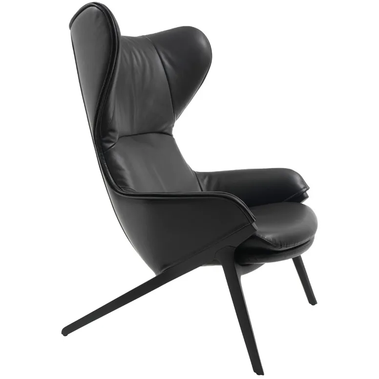 P22 Ohrensessel von Cassina