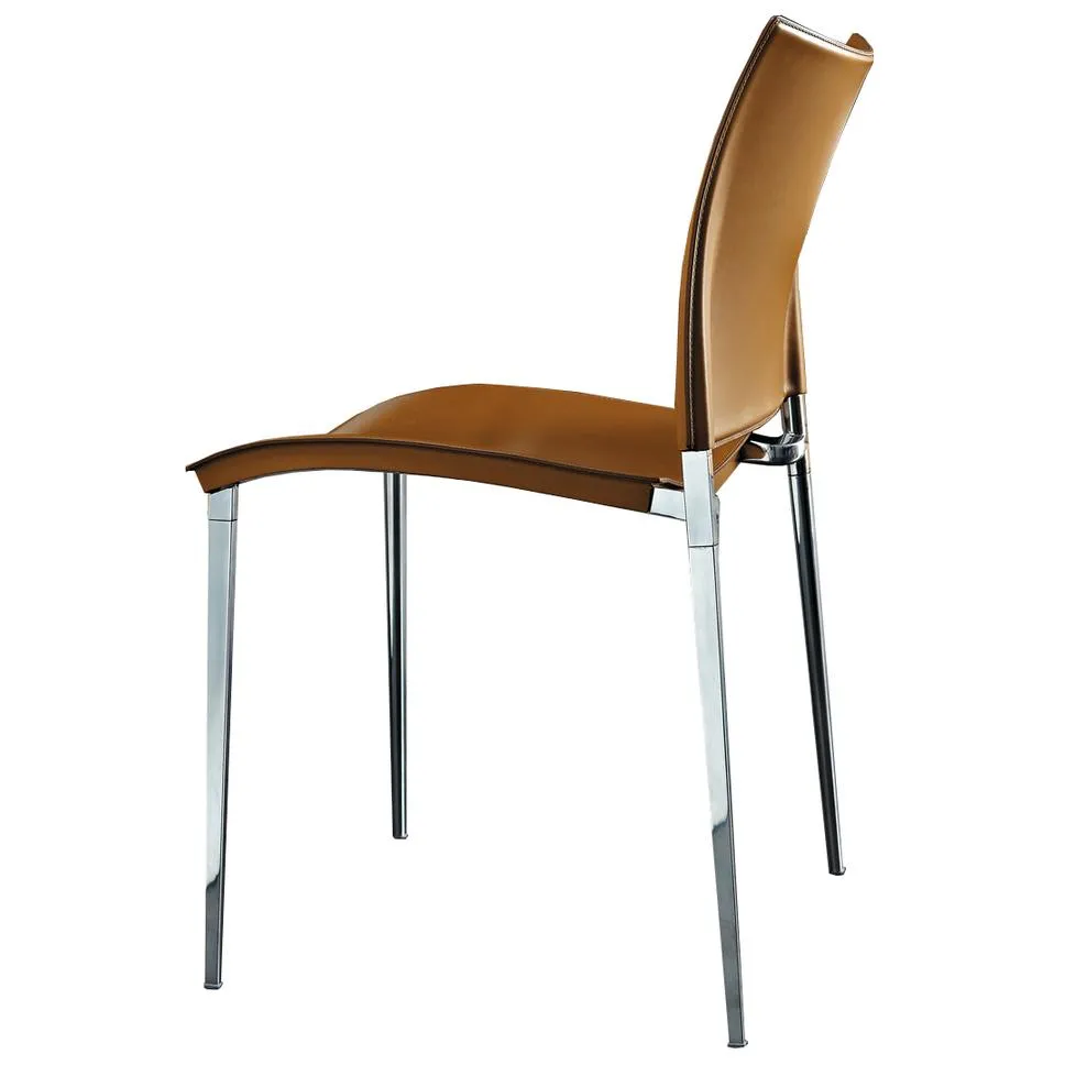 Stuhl Sand (Lederbezug) von Desalto