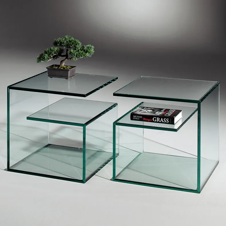 Janus 5 - kleiner Glas-Beistelltisch von Dreieck Design
