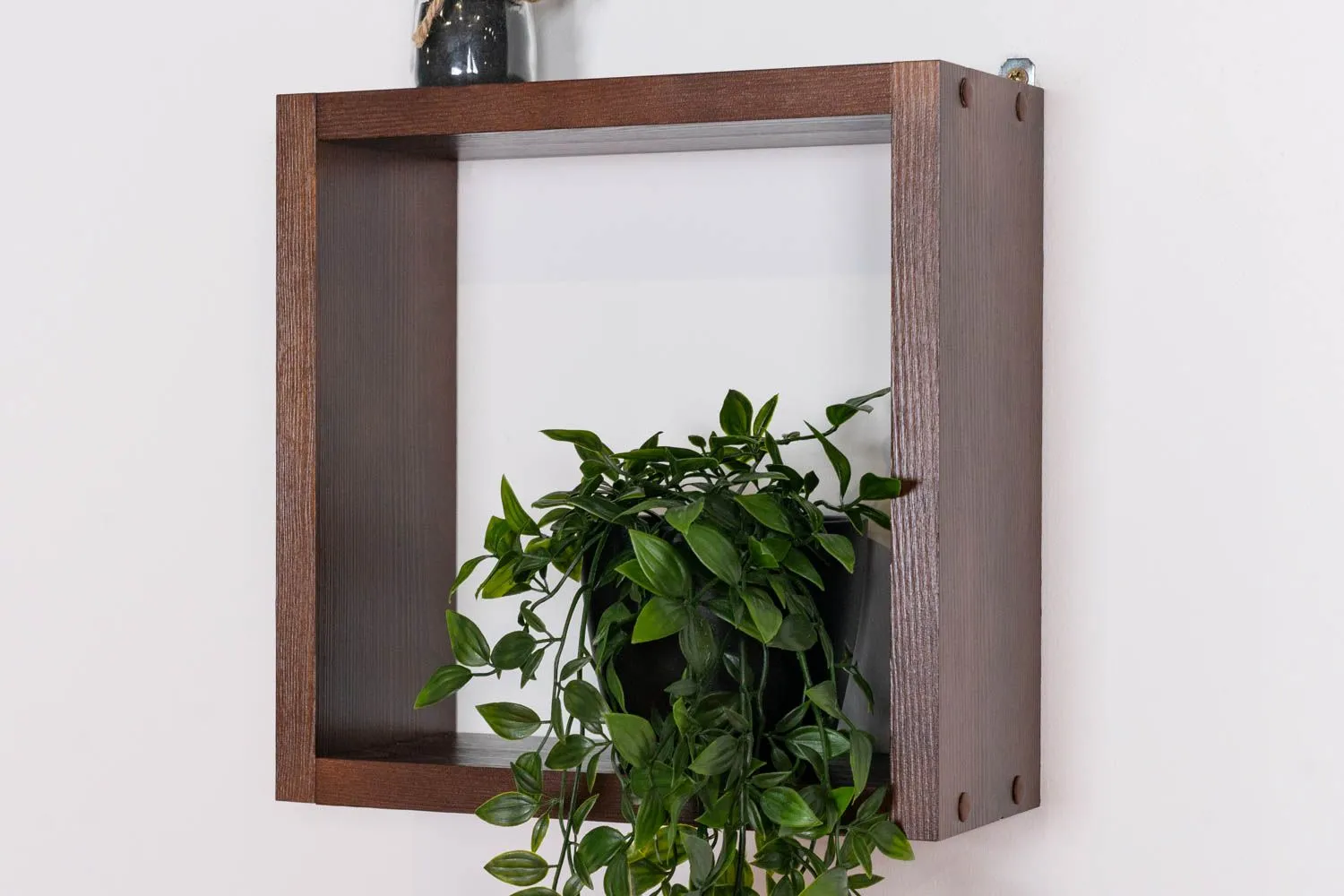 Hängeregal / Wandregal Kiefer massiv Vollholz Walnussfarben Junco 283A - 30 x 30 x 12 cm (H x B x T)