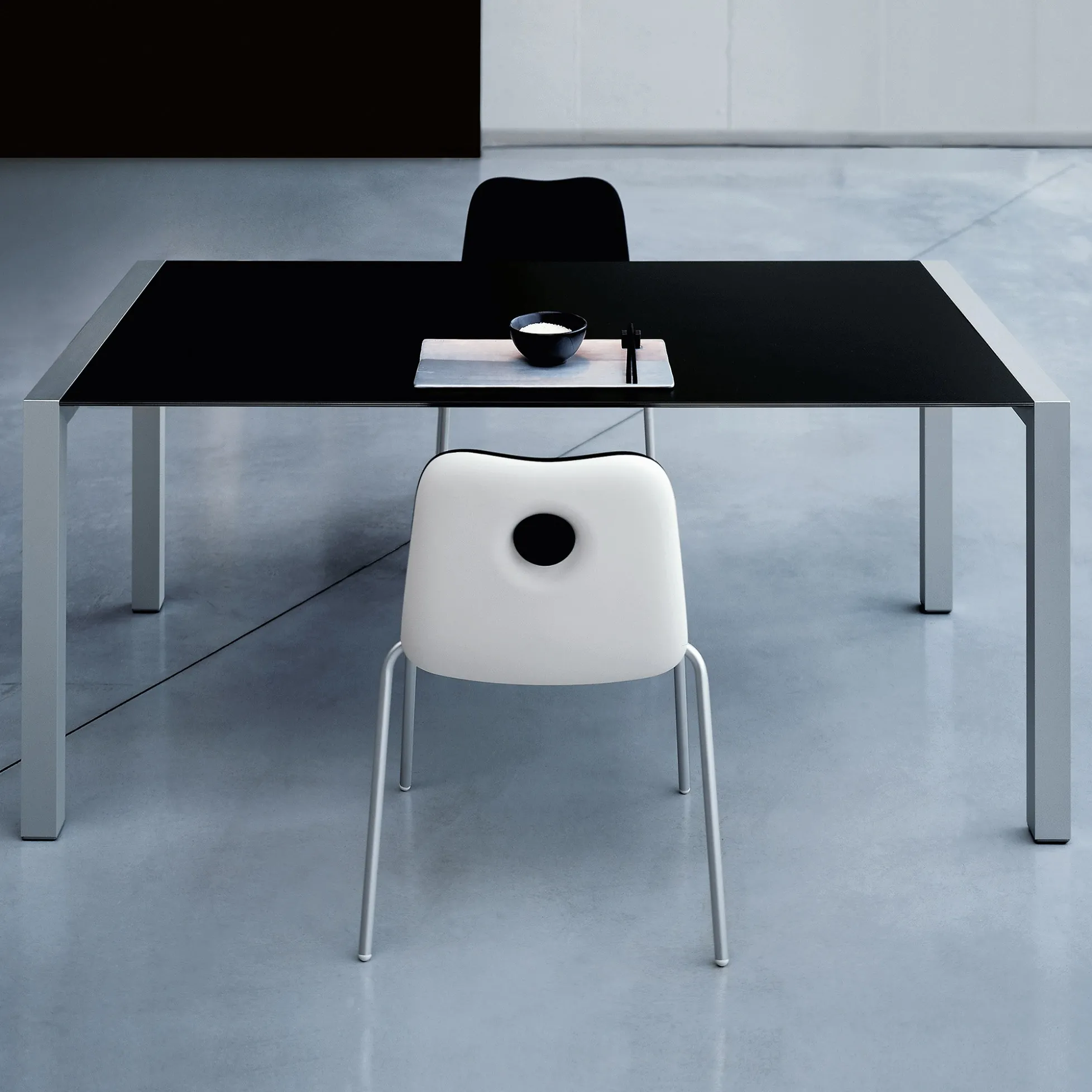 Sushi Fenix NTM Ausziehtisch von Kristalia