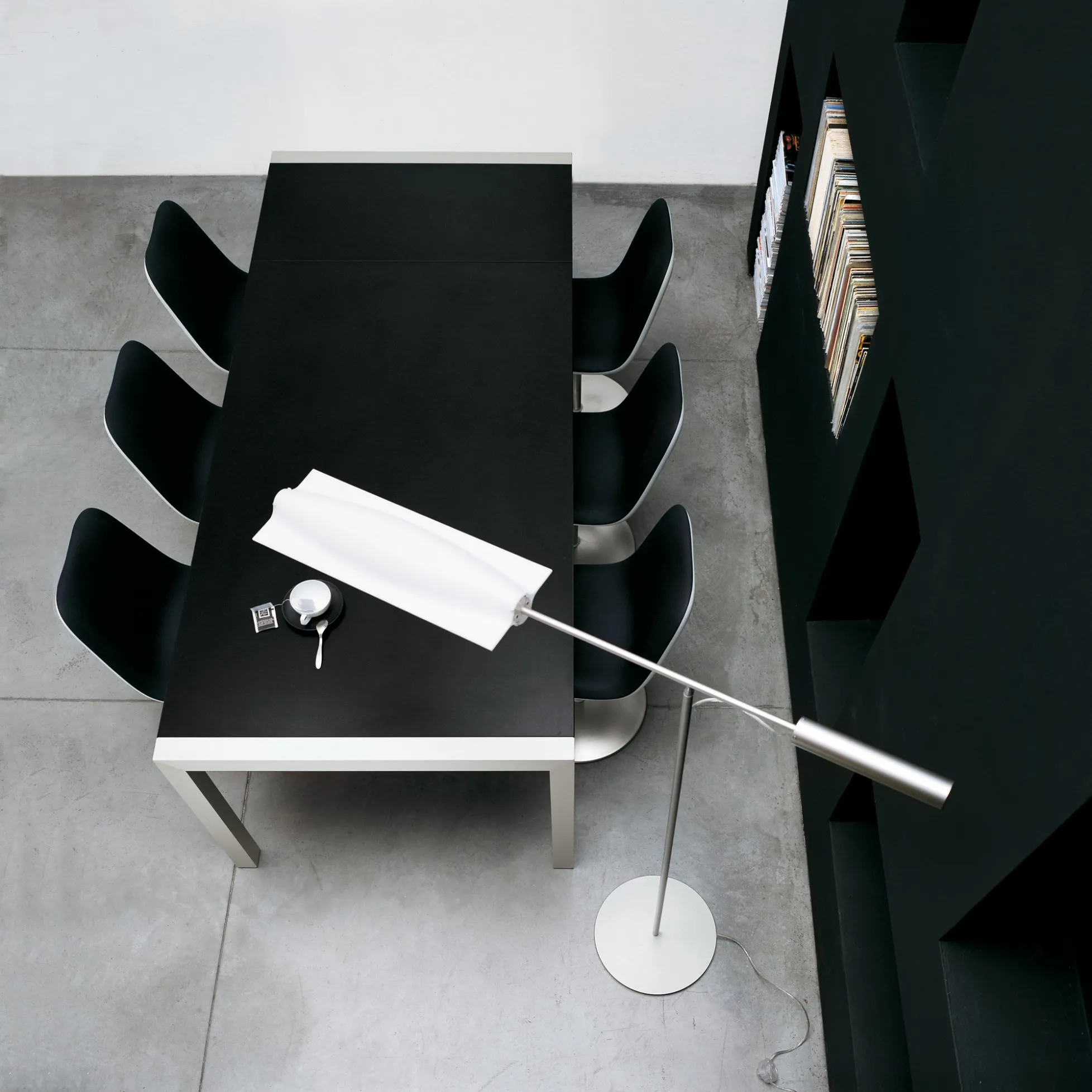 Sushi Fenix NTM Tisch von Kristalia