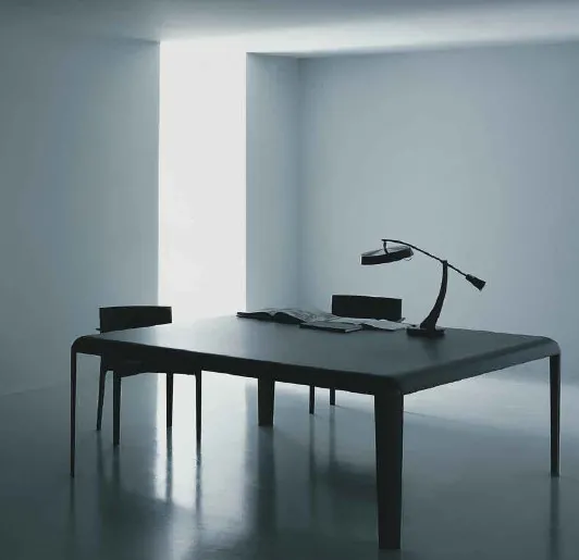 Ferro Tisch von Porro