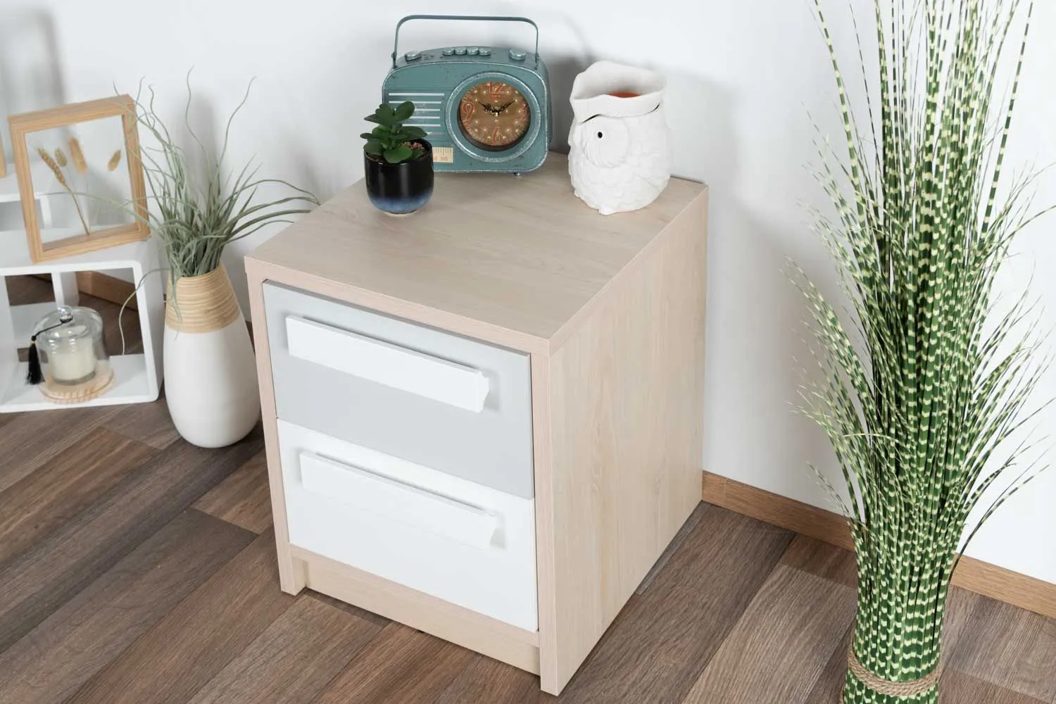 Jugendzimmer - Nachtkästchen Greeley 13, Farbe: Buche / Weiß / Hellgrau - Abmessungen: 48 x 40 x 40 cm (H x B x T), mit 2 Schubladen